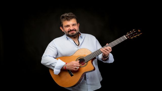 Mustafa Akay, Amerika'da Coşkulu Konser Verdi!