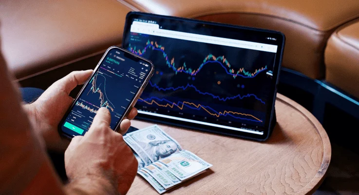 BIST 100 Haftayı Düşüşle Tamamladı, Ral Yükseldi!
