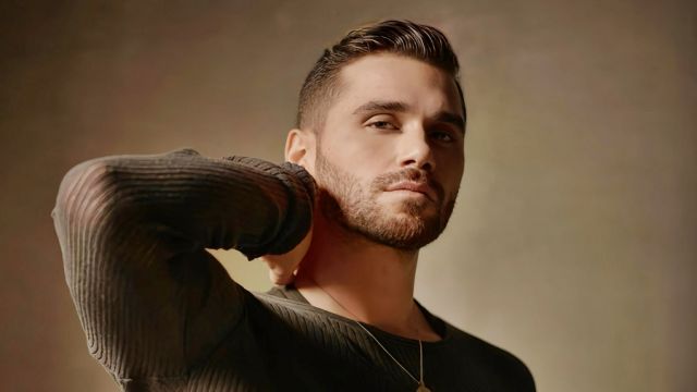 Furkan Anıl'dan Duygusal Akustik Performanslar