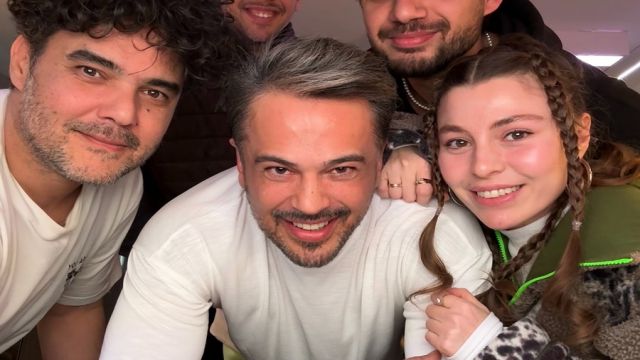 Emre Altuğ'un Yeni Mini Albümü