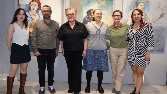 Sanatın Hüzün Teması: Evrim Sanat Galerisi'nde