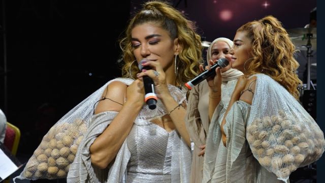 NADİDE SULTAN'A ÇUVALLA CEVİZ